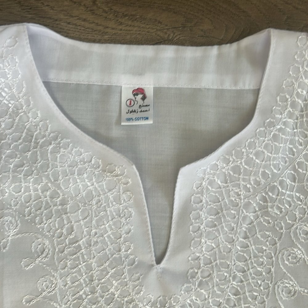 100% Cotton White Tunic Women's Short Sleeved Top Made in Egypt - Picture 2 of 5